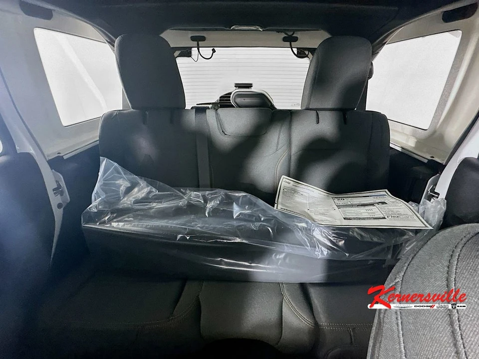 2026 Jeep JL Wrangler - Image 10 of 12