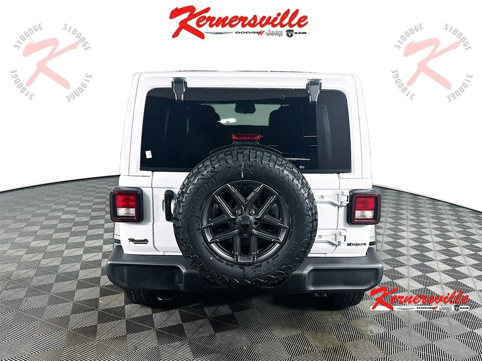 2026 Jeep JL Wrangler - Image 6 of 19