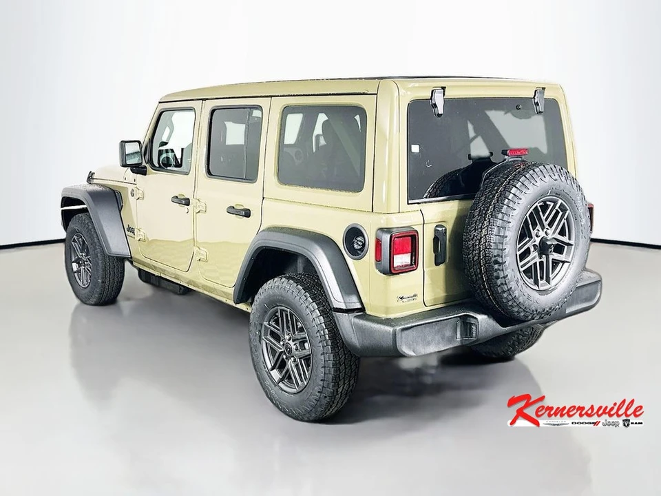2026 Jeep JL Wrangler - Image 5 of 12