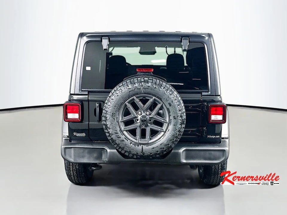 2026 Jeep JL Wrangler - Image 6 of 12