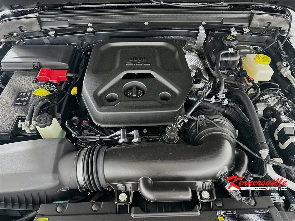 2026 Jeep JL Wrangler - Image 18 of 21