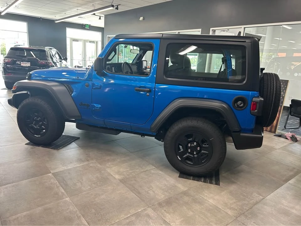2026 Jeep JL Wrangler - Image 4 of 7