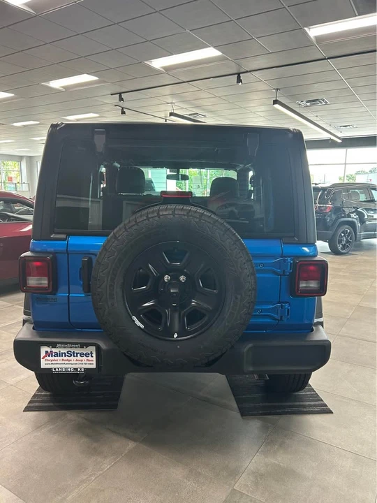 2026 Jeep JL Wrangler - Image 3 of 7