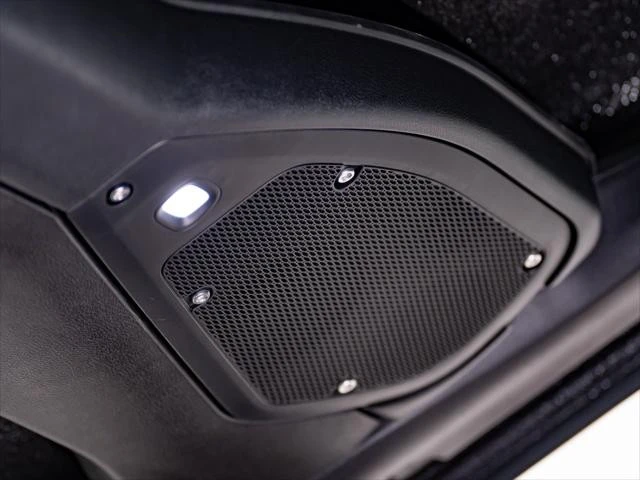 2026 Jeep JL Wrangler - Image 12 of 31