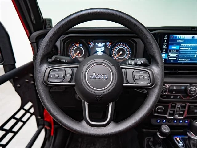 2026 Jeep JL Wrangler - Image 19 of 31