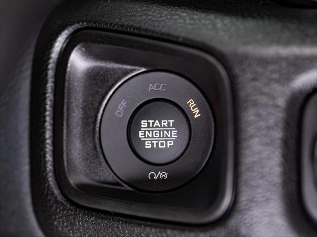 2026 Jeep JL Wrangler - Image 13 of 31