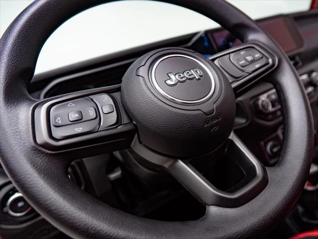 2026 Jeep JL Wrangler - Image 22 of 31