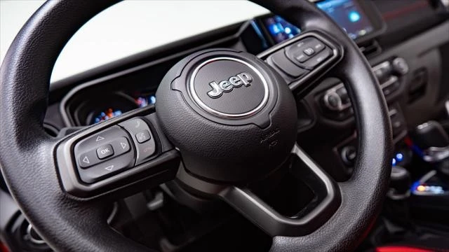 2026 Jeep JL Wrangler - Image 16 of 29