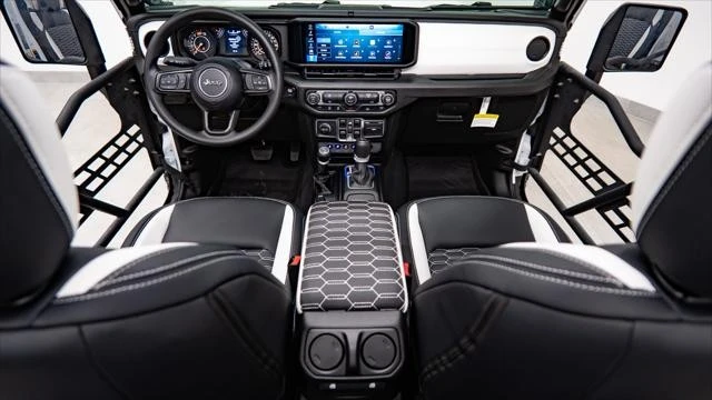 2026 Jeep JL Wrangler - Image 6 of 31