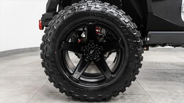 2026 Jeep JL Wrangler - Image 17 of 21