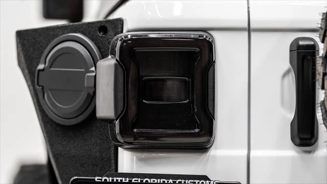 2026 Jeep JL Wrangler - Image 10 of 21