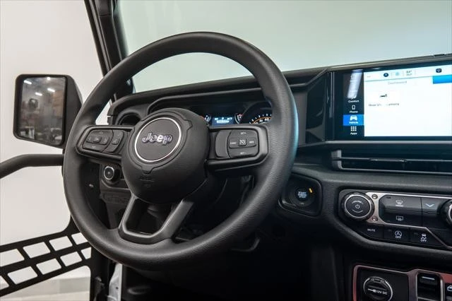 2026 Jeep JL Wrangler - Image 23 of 31