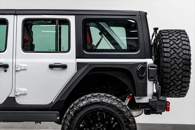 2026 Jeep JL Wrangler - Image 11 of 31