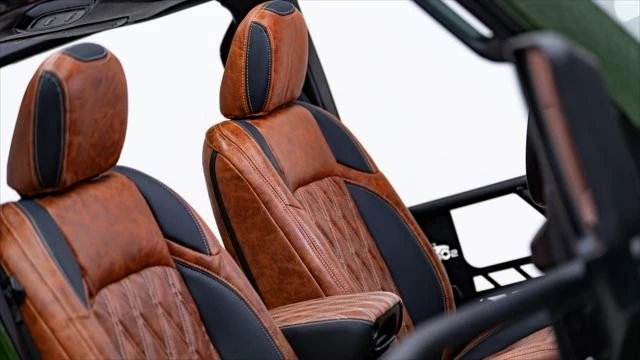 2026 Jeep JL Wrangler - Image 24 of 31