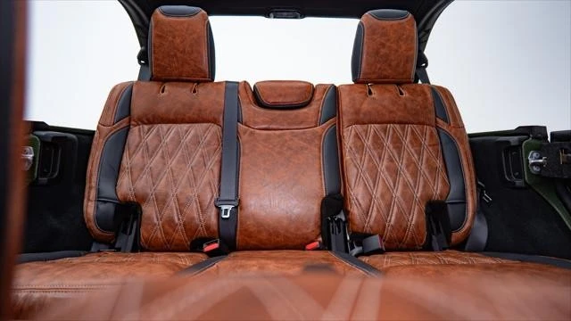 2026 Jeep JL Wrangler - Image 22 of 31