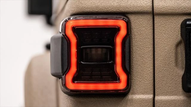 2026 Jeep JL Wrangler - Image 20 of 31