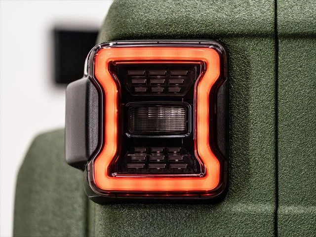 2026 Jeep Wrangler - Image 14 of 31