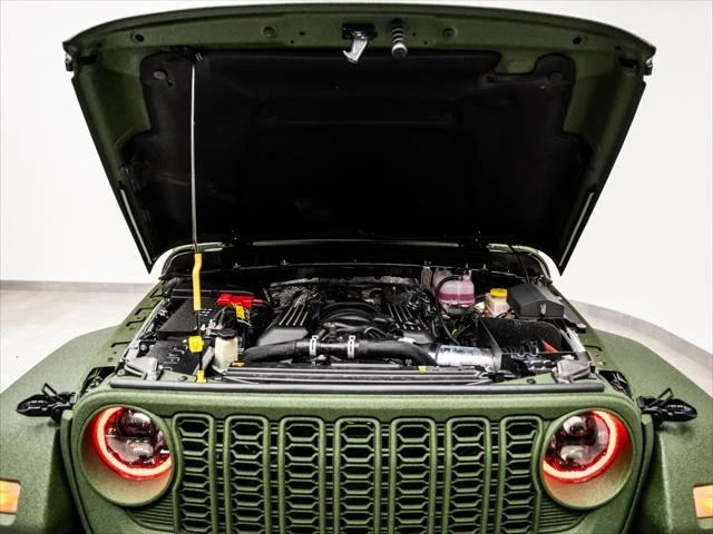2026 Jeep Wrangler - Image 22 of 31
