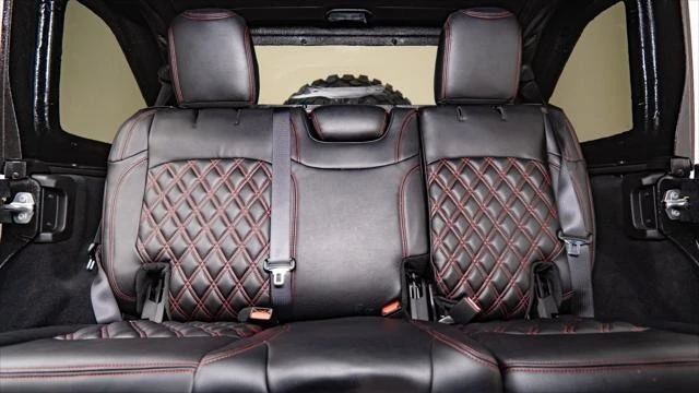 2026 Jeep JL Wrangler - Image 26 of 31