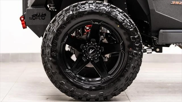2026 Jeep JL Wrangler - Image 19 of 31