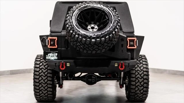2026 Jeep JL Wrangler - Image 9 of 31