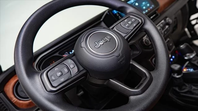 2026 Jeep JL Wrangler - Image 20 of 21