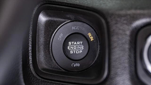 2026 Jeep JL Wrangler - Image 23 of 31