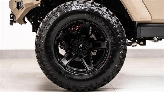 2026 Jeep JL Wrangler - Image 20 of 31