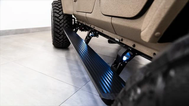 2026 Jeep JL Wrangler - Image 17 of 31