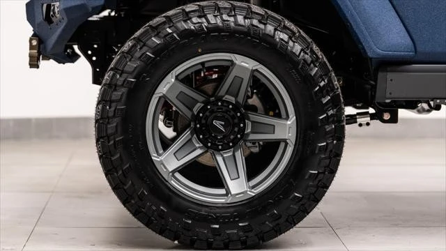 2026 Jeep JL Wrangler - Image 14 of 31