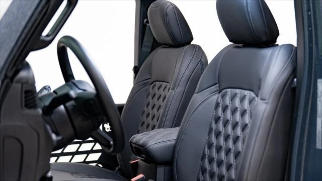 2026 Jeep JL Wrangler - Image 30 of 31