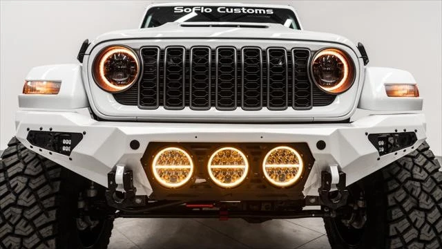2026 Jeep JL Wrangler - Image 19 of 21