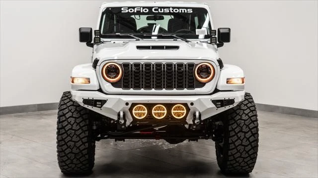 2026 Jeep JL Wrangler - Image 15 of 21