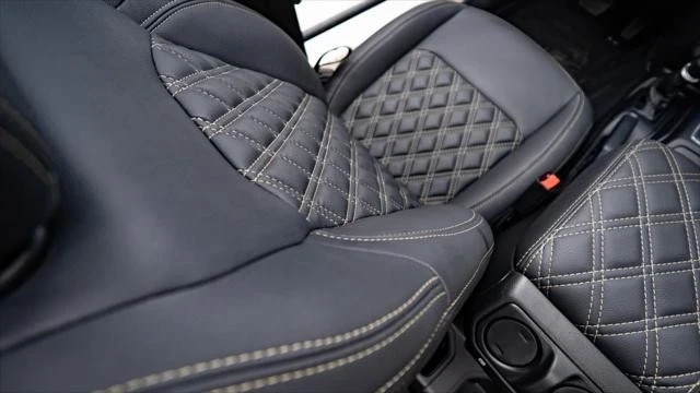 2026 Jeep JL Wrangler - Image 26 of 31