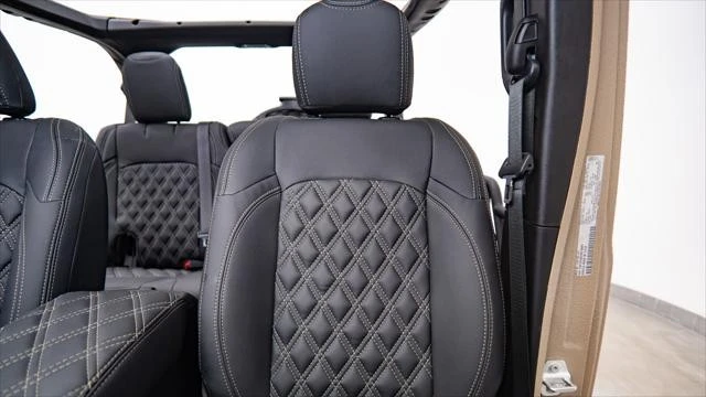 2026 Jeep JL Wrangler - Image 25 of 31