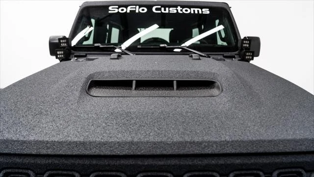2026 Jeep JL Wrangler - Image 25 of 31