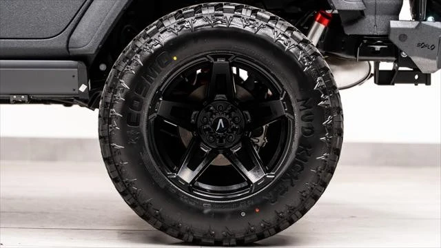 2026 Jeep JL Wrangler - Image 22 of 31