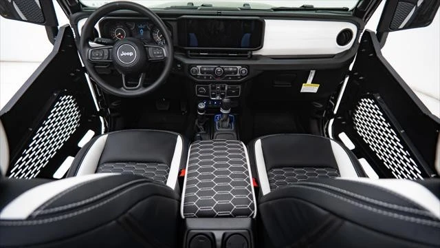 2026 Jeep JL Wrangler - Image 2 of 31
