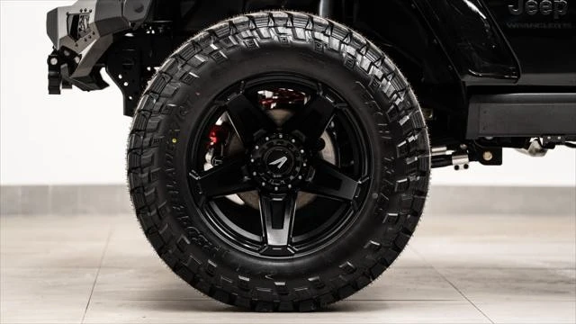 2026 Jeep JL Wrangler - Image 17 of 31