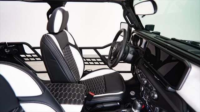 2026 Jeep JL Wrangler - Image 30 of 31