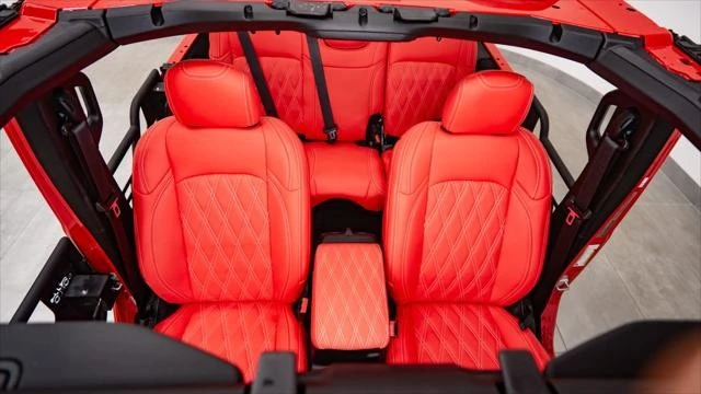 2026 Jeep JL Wrangler - Image 20 of 31