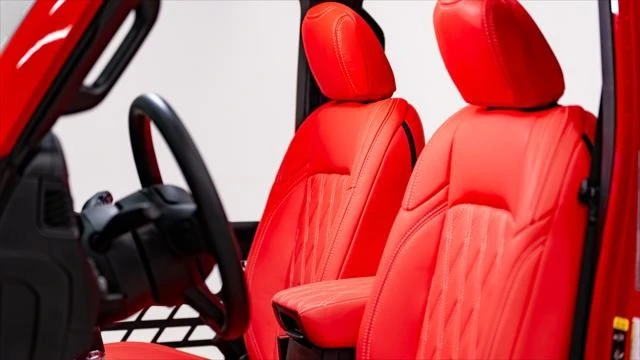 2026 Jeep JL Wrangler - Image 15 of 31