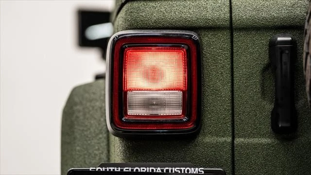 2026 Jeep JL Wrangler - Image 11 of 21