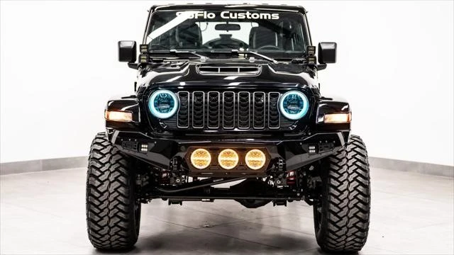 2026 Jeep JL Wrangler - Image 2 of 31