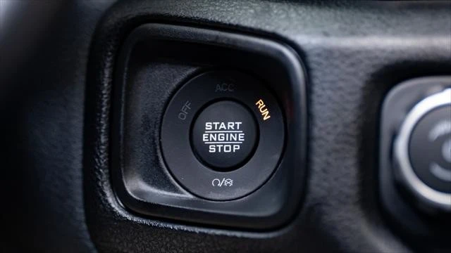 2026 Jeep JL Wrangler - Image 19 of 21