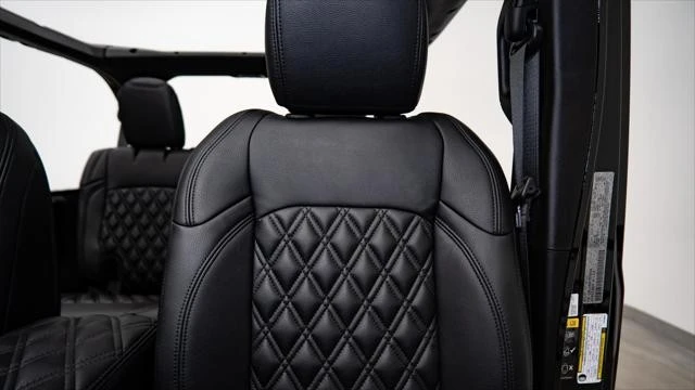 2026 Jeep JL Wrangler - Image 24 of 31