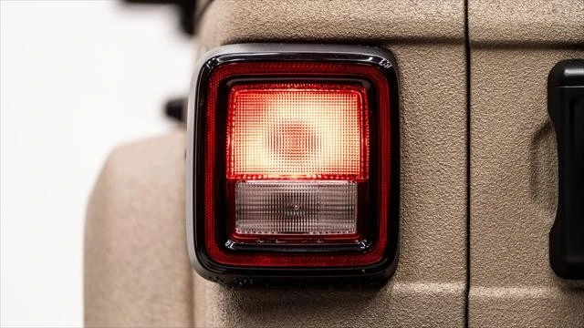 2026 Jeep JL Wrangler - Image 8 of 31