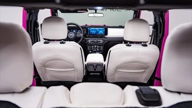 2026 Jeep JL Wrangler - Image 22 of 31