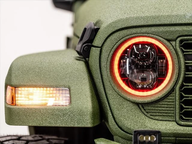 2026 Jeep JL Wrangler - Image 23 of 31