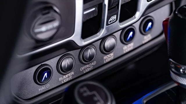 2026 Jeep JL Wrangler - Image 21 of 31